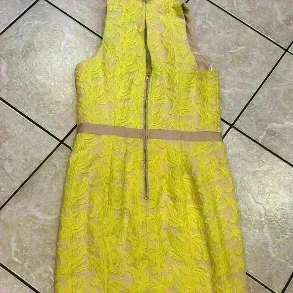 English Factory Bright Yellow Lace Sleeveless Dress Size Medium - Picture 7 of 7
